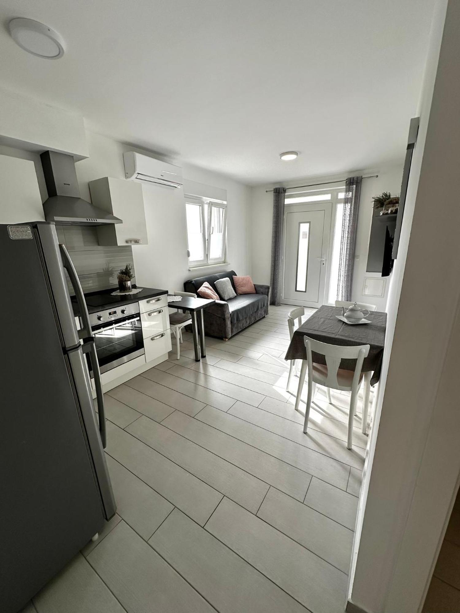 Apartments Danica Promajna Exterior foto